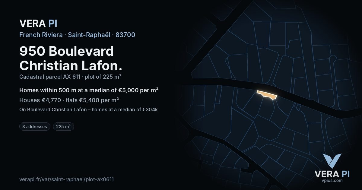 950 Boulevard Christian Lafon, Saint-Raphaël at night – the plot lit, the parcels around coloured by the prices near them