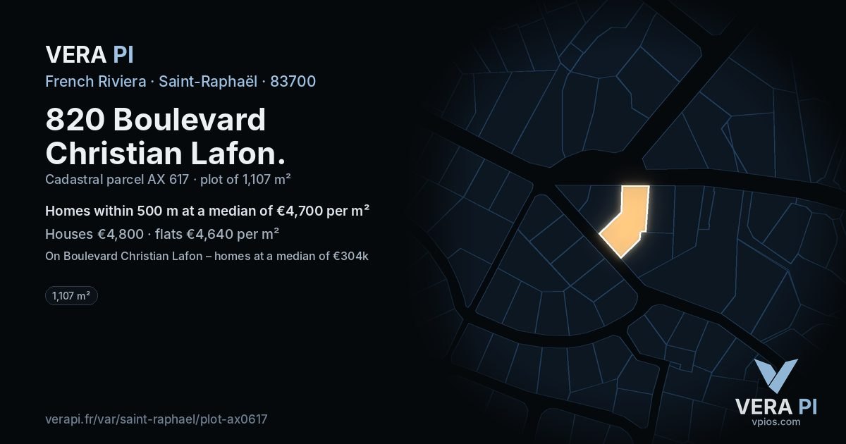 820 Boulevard Christian Lafon, Saint-Raphaël at night – the plot lit, the parcels around coloured by the prices near them