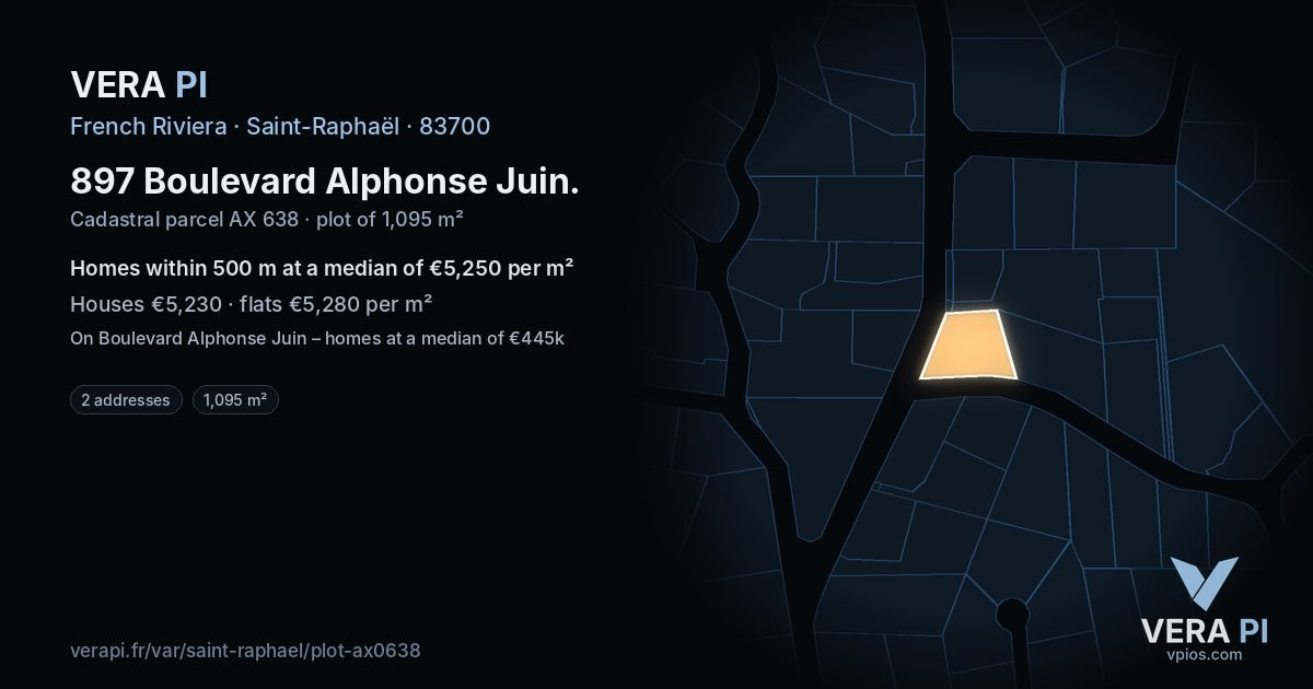 897 Boulevard Alphonse Juin, Saint-Raphaël at night – the plot lit, the parcels around coloured by the prices near them