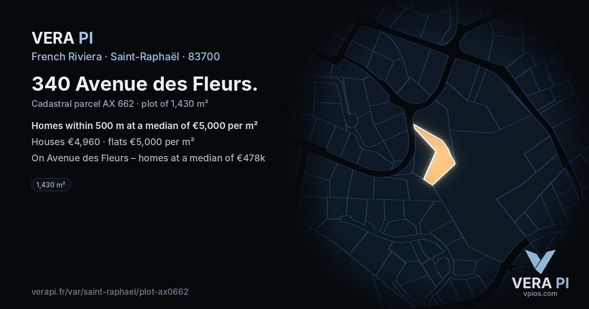 340 Avenue des Fleurs, Saint-Raphaël at night – the plot lit, the parcels around coloured by the prices near them