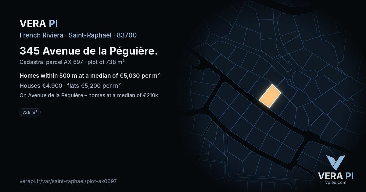 345 Avenue de la Péguière, Saint-Raphaël at night – the plot lit, the parcels around coloured by the prices near them
