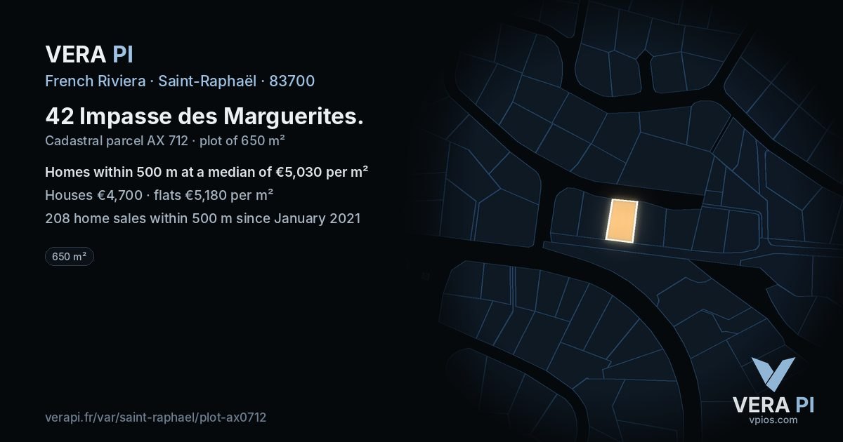 42 Impasse des Marguerites, Saint-Raphaël at night – the plot lit, the parcels around coloured by the prices near them