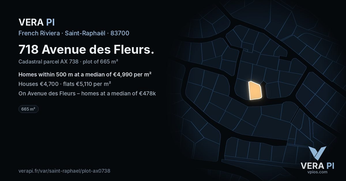 718 Avenue des Fleurs, Saint-Raphaël at night – the plot lit, the parcels around coloured by the prices near them