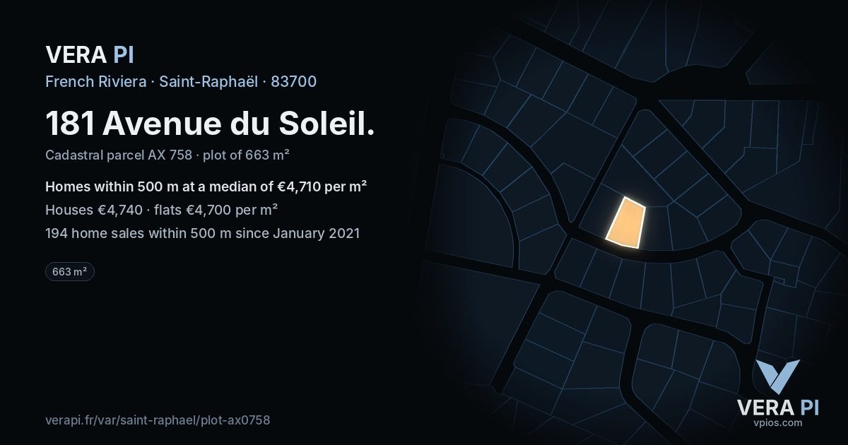 181 Avenue du Soleil, Saint-Raphaël at night – the plot lit, the parcels around coloured by the prices near them