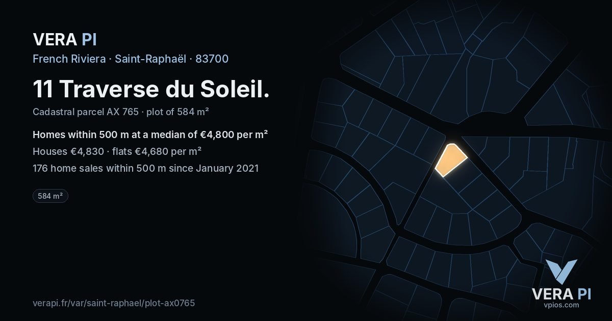 11 Traverse du Soleil, Saint-Raphaël at night – the plot lit, the parcels around coloured by the prices near them