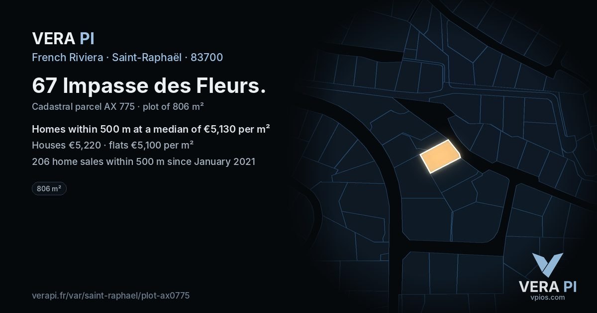 67 Impasse des Fleurs, Saint-Raphaël at night – the plot lit, the parcels around coloured by the prices near them