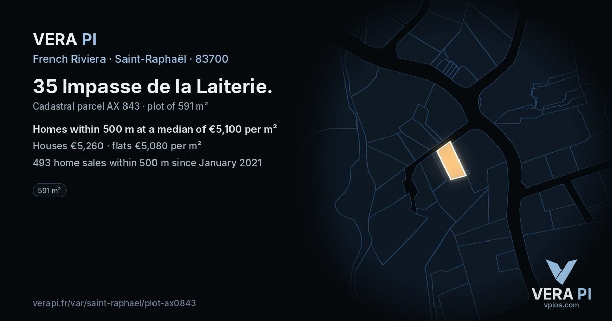 35 Impasse de la Laiterie, Saint-Raphaël at night – the plot lit, the parcels around coloured by the prices near them
