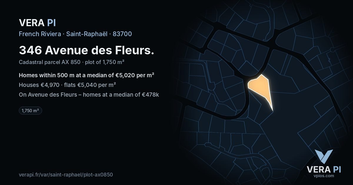346 Avenue des Fleurs, Saint-Raphaël at night – the plot lit, the parcels around coloured by the prices near them