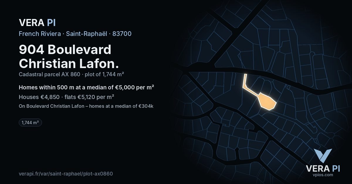 904 Boulevard Christian Lafon, Saint-Raphaël at night – the plot lit, the parcels around coloured by the prices near them
