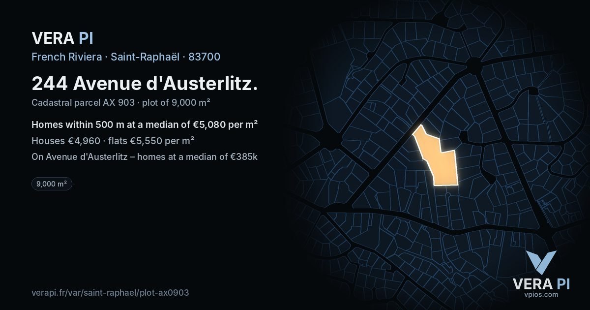 244 Avenue d'Austerlitz, Saint-Raphaël at night – the plot lit, the parcels around coloured by the prices near them