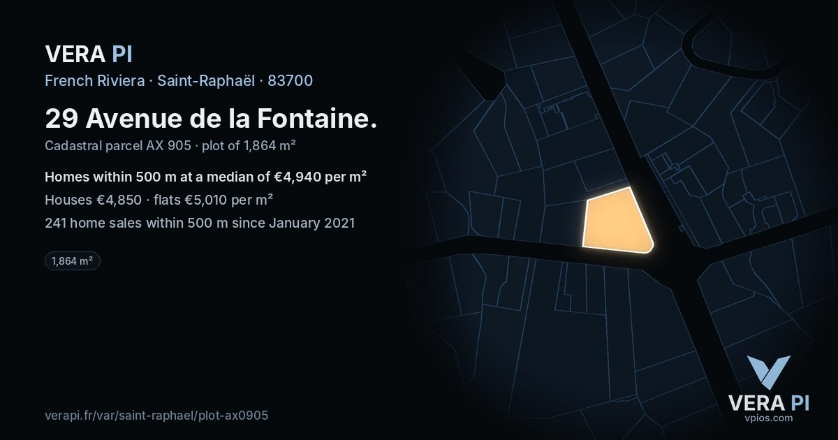 29 Avenue de la Fontaine, Saint-Raphaël at night – the plot lit, the parcels around coloured by the prices near them