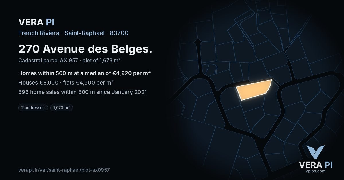 270 Avenue des Belges, Saint-Raphaël at night – the plot lit, the parcels around coloured by the prices near them