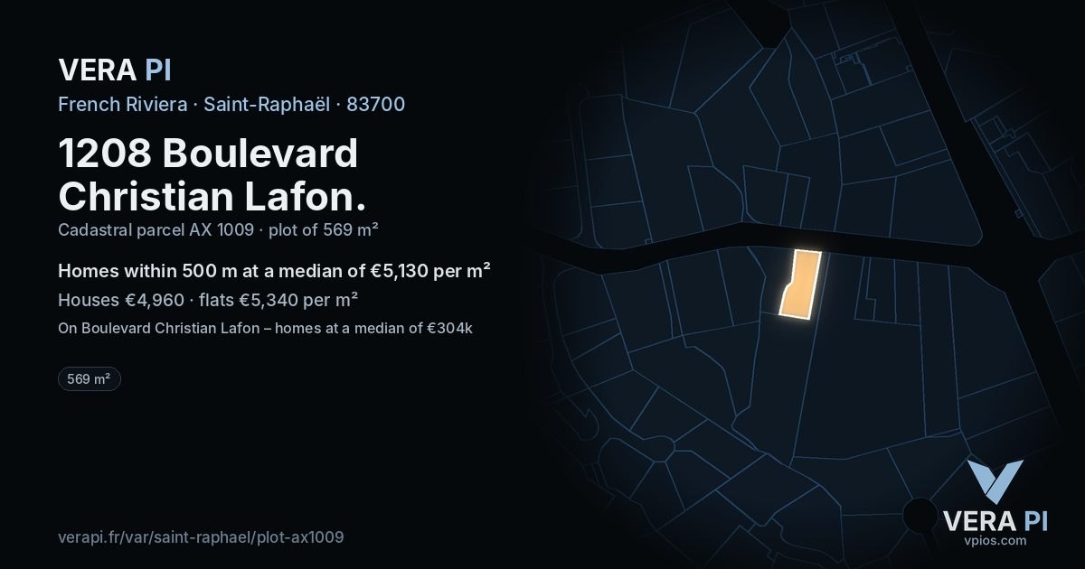 1208 Boulevard Christian Lafon, Saint-Raphaël at night – the plot lit, the parcels around coloured by the prices near them