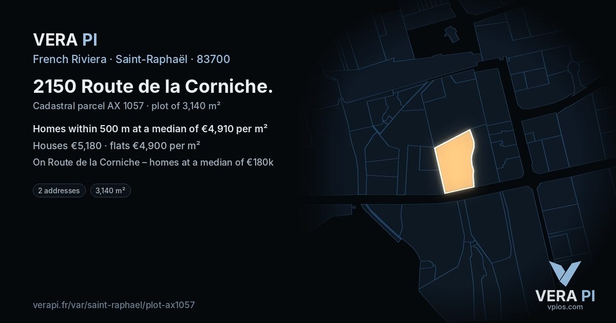 2150 Route de la Corniche, Saint-Raphaël at night – the plot lit, the parcels around coloured by the prices near them