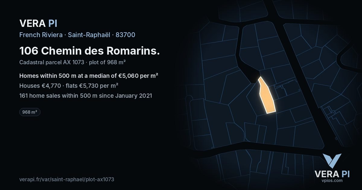 106 Chemin des Romarins, Saint-Raphaël at night – the plot lit, the parcels around coloured by the prices near them