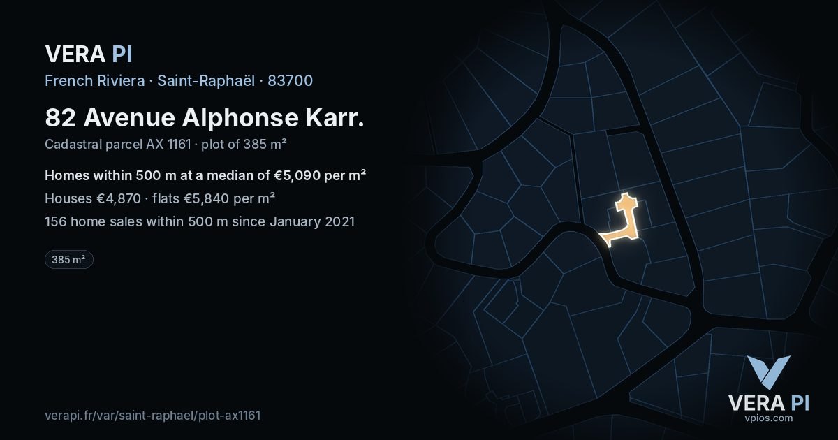 82 Avenue Alphonse Karr, Saint-Raphaël at night – the plot lit, the parcels around coloured by the prices near them