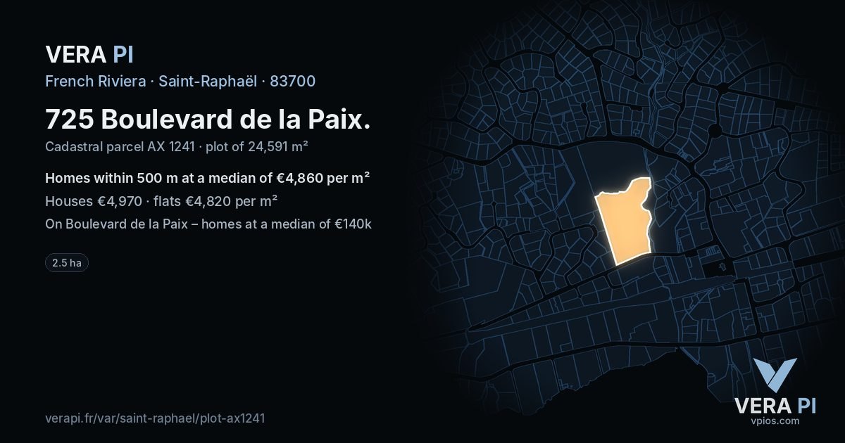 725 Boulevard de la Paix, Saint-Raphaël at night – the plot lit, the parcels around coloured by the prices near them