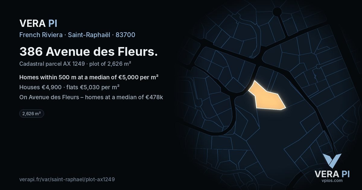 386 Avenue des Fleurs, Saint-Raphaël at night – the plot lit, the parcels around coloured by the prices near them