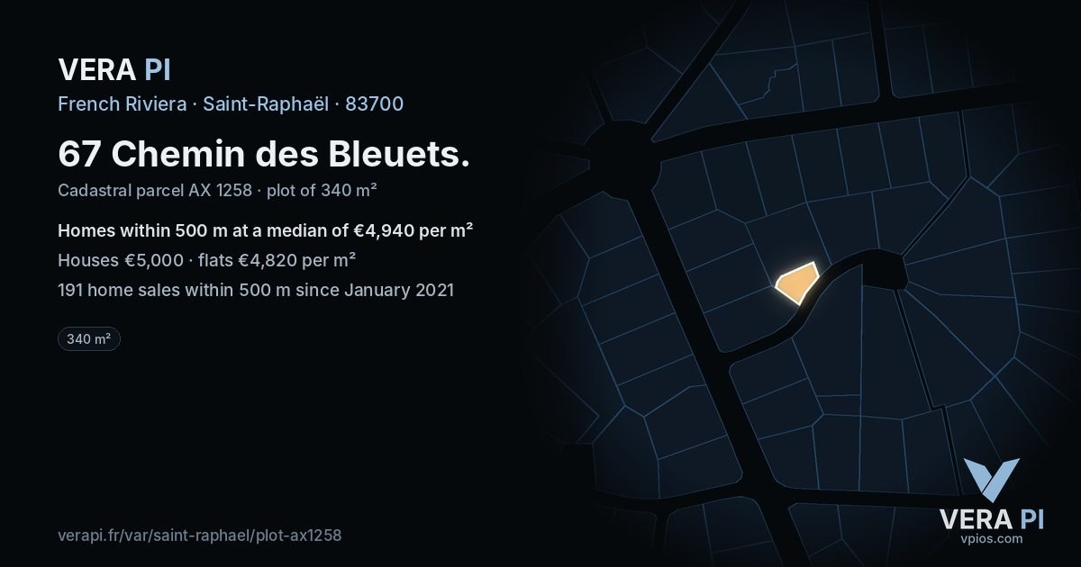 67 Chemin des Bleuets, Saint-Raphaël at night – the plot lit, the parcels around coloured by the prices near them