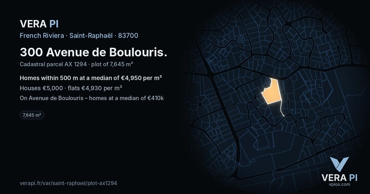 300 Avenue de Boulouris, Saint-Raphaël at night – the plot lit, the parcels around coloured by the prices near them