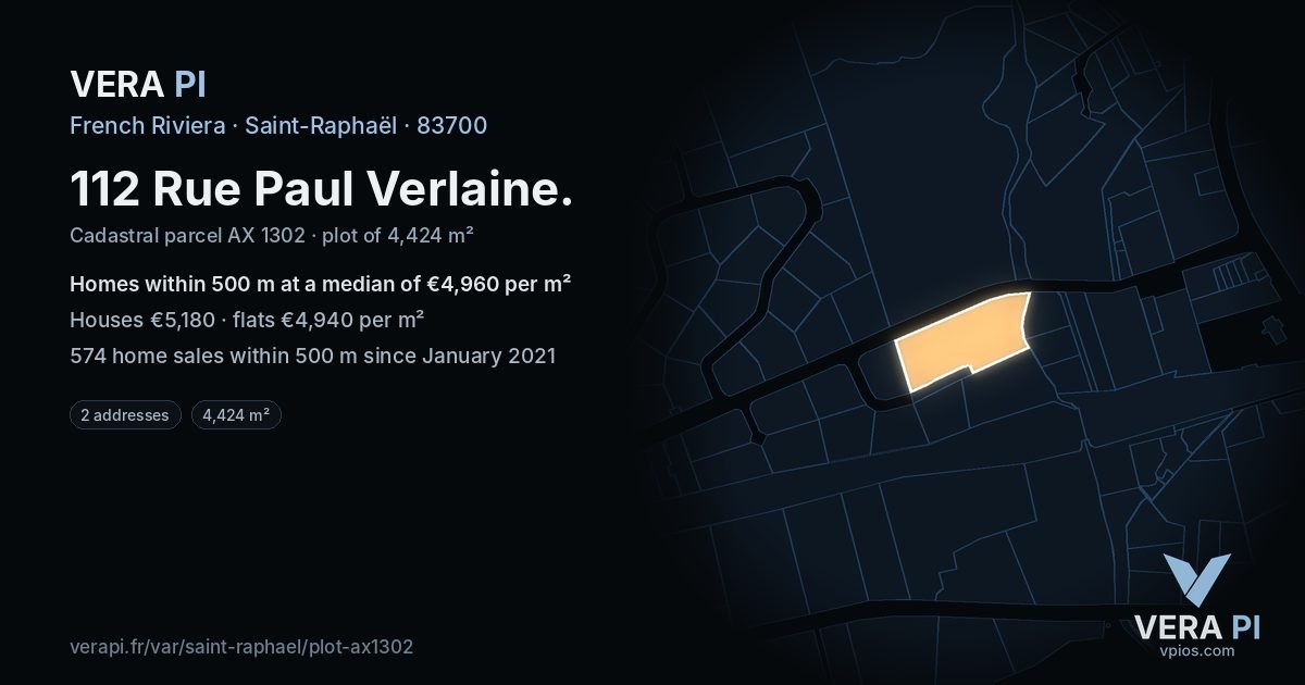 112 Rue Paul Verlaine, Saint-Raphaël at night – the plot lit, the parcels around coloured by the prices near them