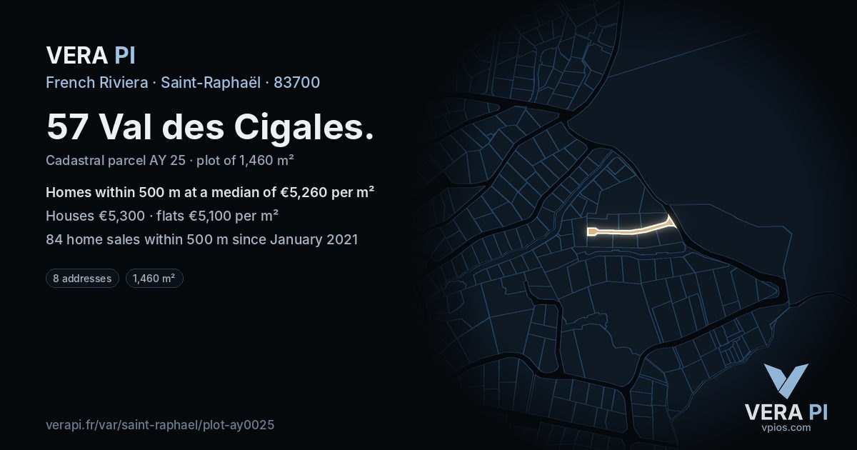 57 Val des Cigales, Saint-Raphaël at night – the plot lit, the parcels around coloured by the prices near them