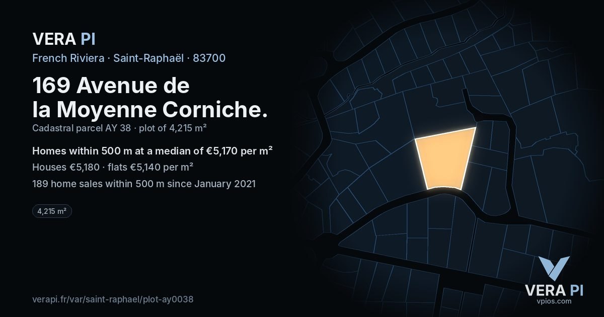 169 Avenue de la Moyenne Corniche, Saint-Raphaël at night – the plot lit, the parcels around coloured by the prices near them