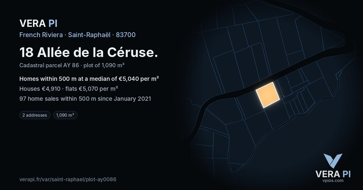18 Allée de la Céruse, Saint-Raphaël at night – the plot lit, the parcels around coloured by the prices near them