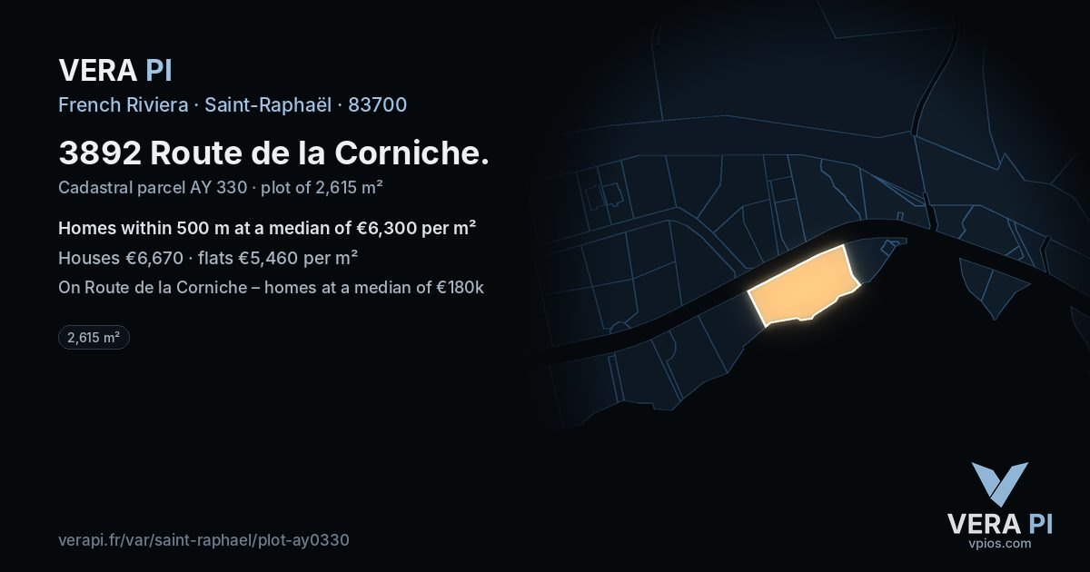 3892 Route de la Corniche, Saint-Raphaël at night – the plot lit, the parcels around coloured by the prices near them