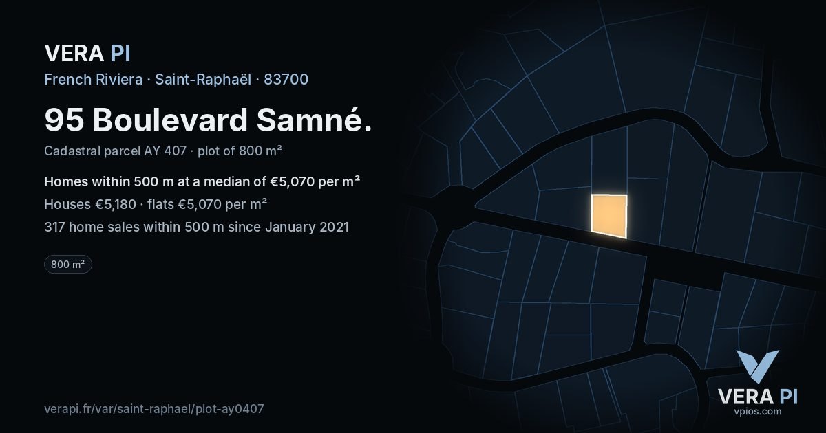 95 Boulevard Samné, Saint-Raphaël at night – the plot lit, the parcels around coloured by the prices near them
