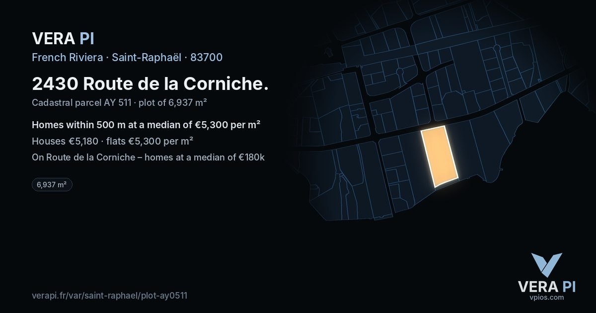 2430 Route de la Corniche, Saint-Raphaël at night – the plot lit, the parcels around coloured by the prices near them