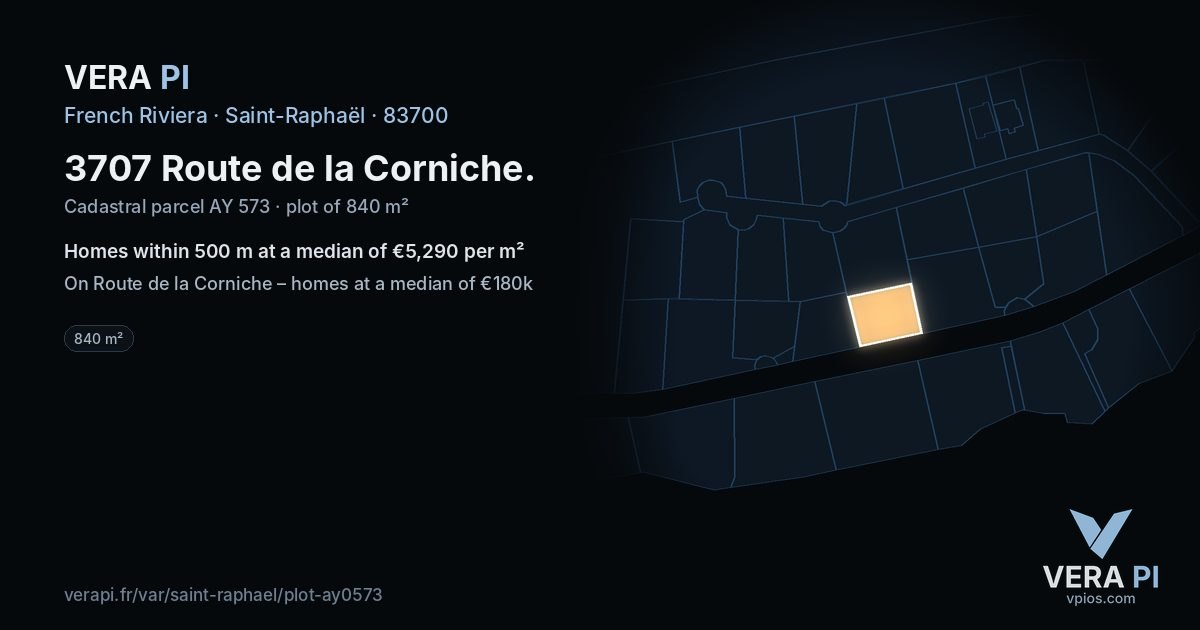3707 Route de la Corniche, Saint-Raphaël at night – the plot lit, the parcels around coloured by the prices near them