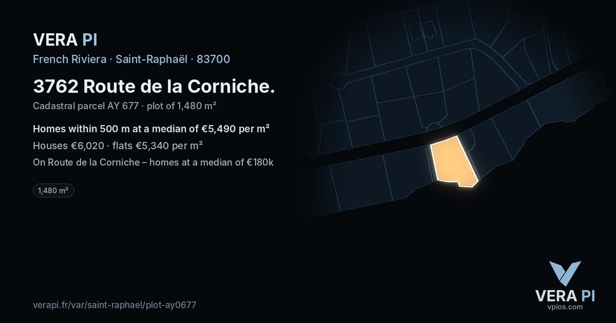 3762 Route de la Corniche, Saint-Raphaël at night – the plot lit, the parcels around coloured by the prices near them