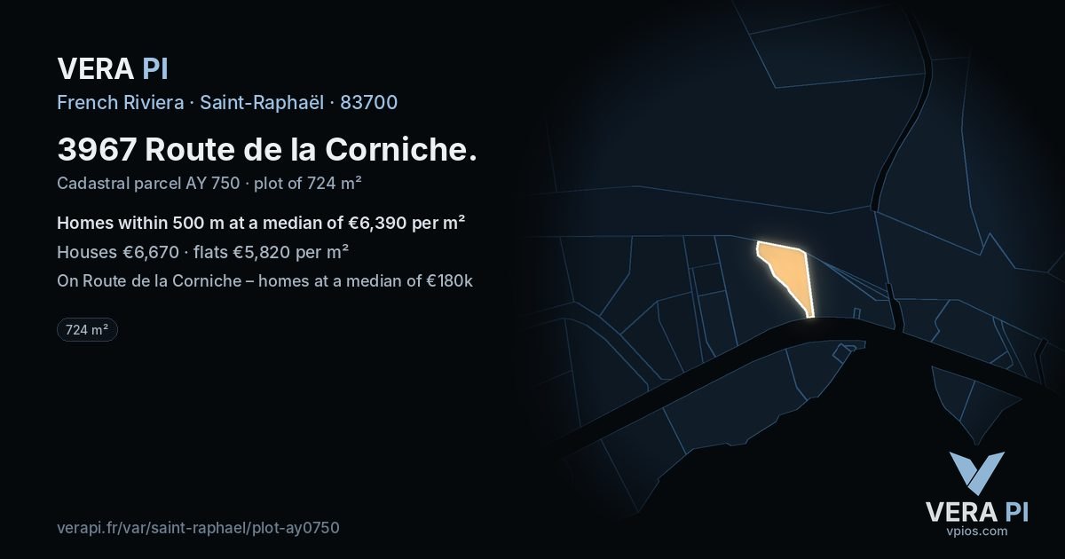 3967 Route de la Corniche, Saint-Raphaël at night – the plot lit, the parcels around coloured by the prices near them