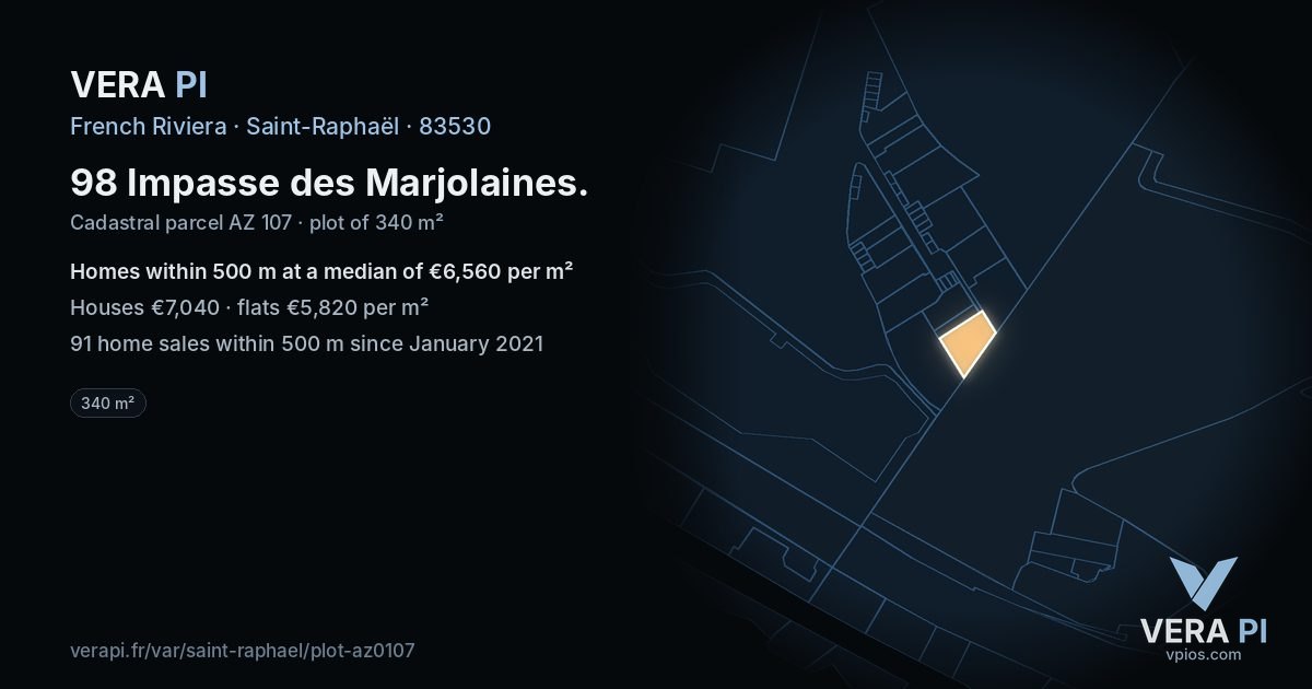 98 Impasse des Marjolaines, Saint-Raphaël at night – the plot lit, the parcels around coloured by the prices near them
