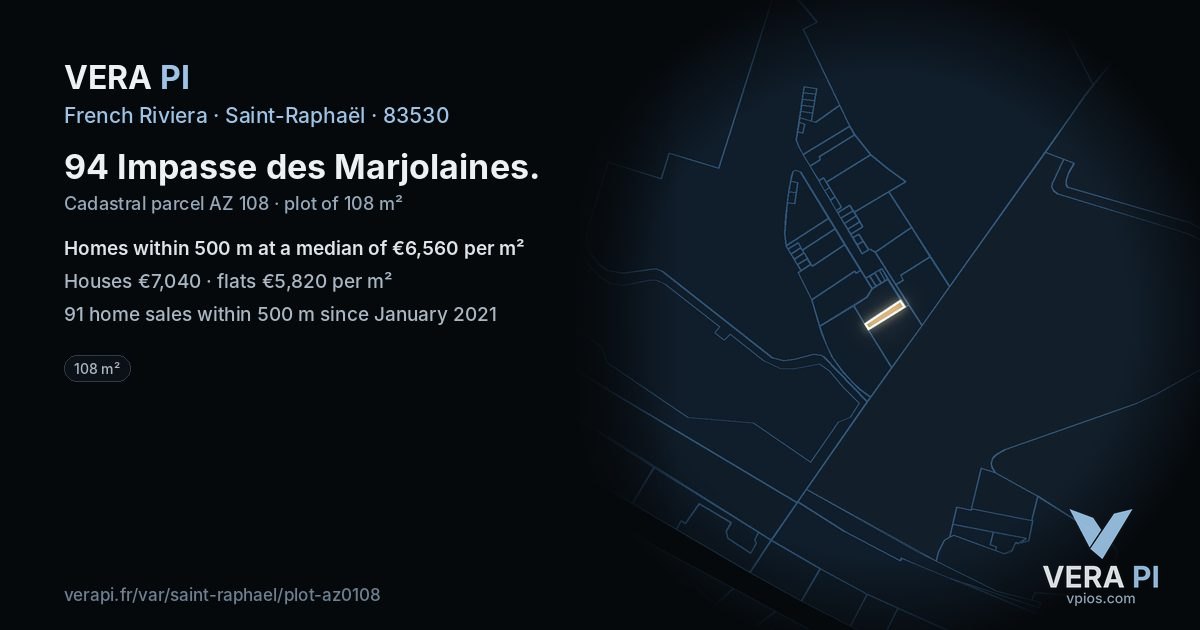94 Impasse des Marjolaines, Saint-Raphaël at night – the plot lit, the parcels around coloured by the prices near them