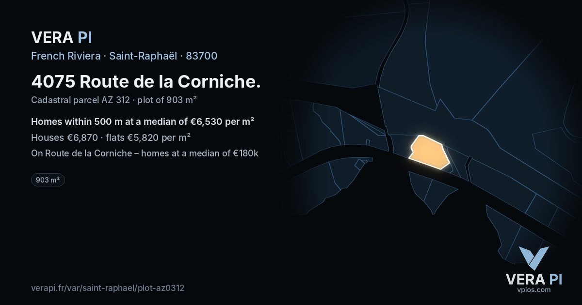 4075 Route de la Corniche, Saint-Raphaël at night – the plot lit, the parcels around coloured by the prices near them