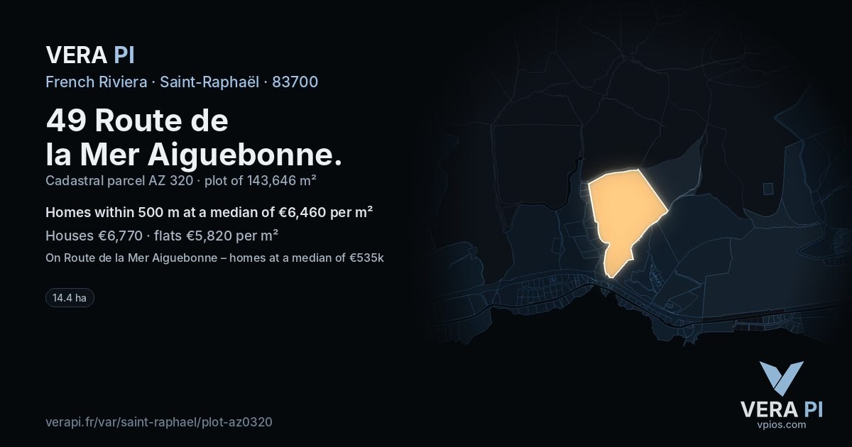 49 Route de la Mer Aiguebonne, Saint-Raphaël at night – the plot lit, the parcels around coloured by the prices near them