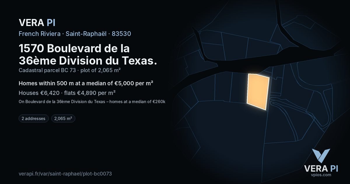 1570 Boulevard de la 36ème Division du Texas, Saint-Raphaël at night – the plot lit, the parcels around coloured by the prices near them
