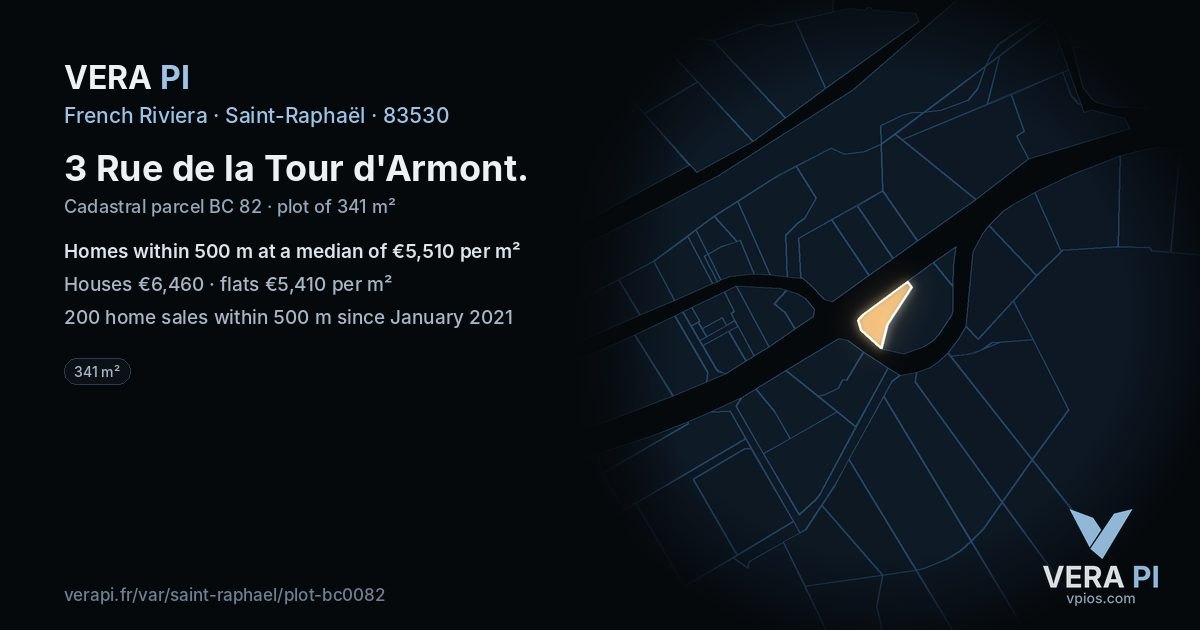3 Rue de la Tour d'Armont, Saint-Raphaël at night – the plot lit, the parcels around coloured by the prices near them