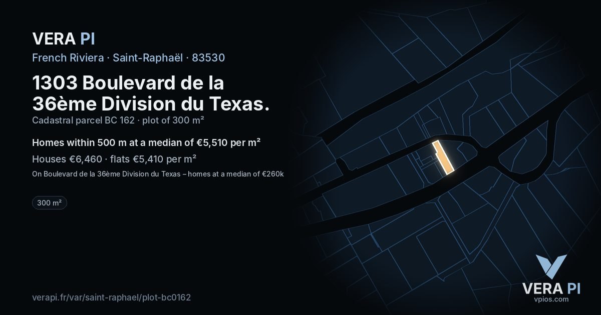 1303 Boulevard de la 36ème Division du Texas, Saint-Raphaël at night – the plot lit, the parcels around coloured by the prices near them