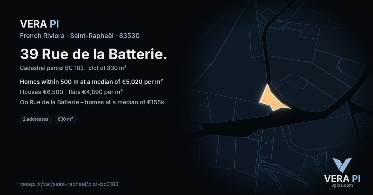 39 Rue de la Batterie, Saint-Raphaël at night – the plot lit, the parcels around coloured by the prices near them