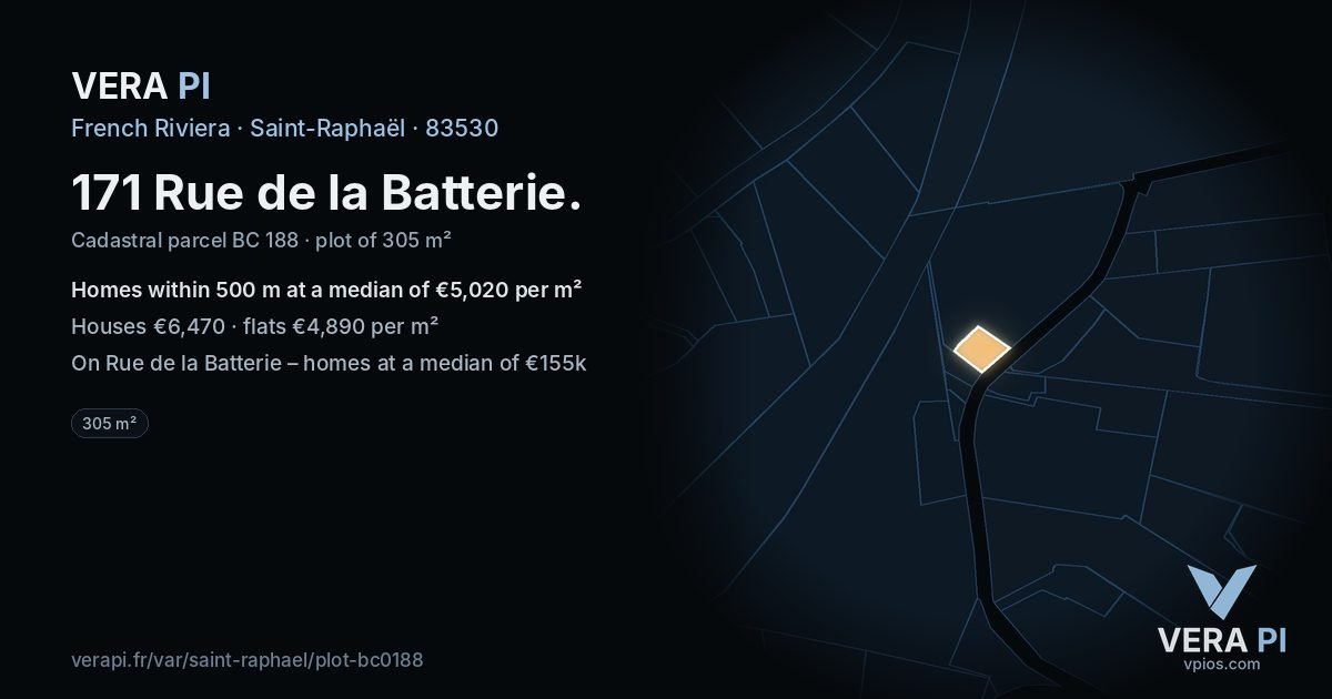 171 Rue de la Batterie, Saint-Raphaël at night – the plot lit, the parcels around coloured by the prices near them