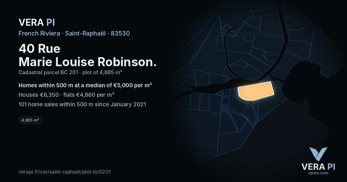 40 Rue Marie Louise Robinson, Saint-Raphaël at night – the plot lit, the parcels around coloured by the prices near them