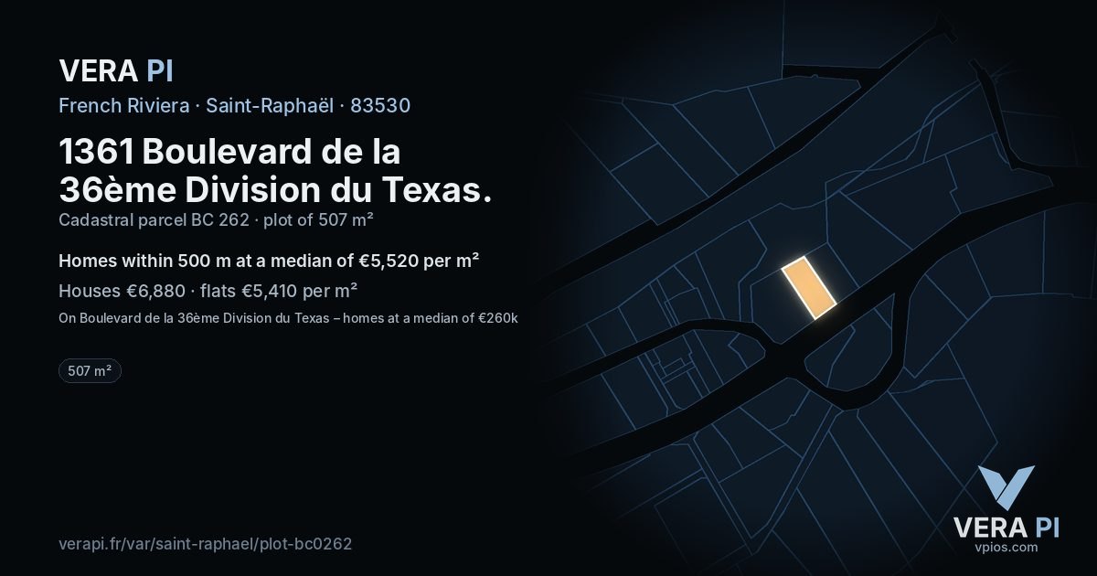 1361 Boulevard de la 36ème Division du Texas, Saint-Raphaël at night – the plot lit, the parcels around coloured by the prices near them