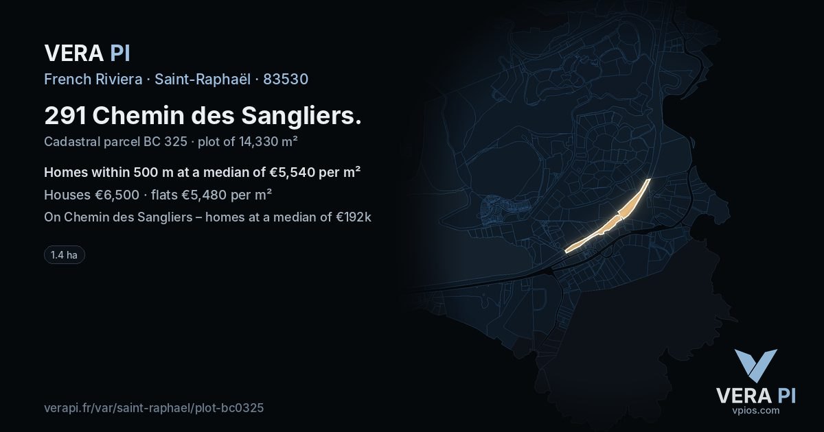 291 Chemin des Sangliers, Saint-Raphaël at night – the plot lit, the parcels around coloured by the prices near them