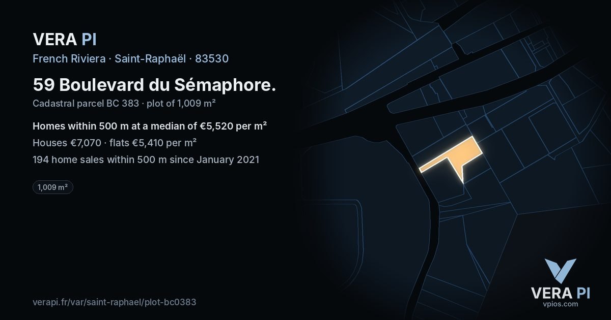 59 Boulevard du Sémaphore, Saint-Raphaël at night – the plot lit, the parcels around coloured by the prices near them