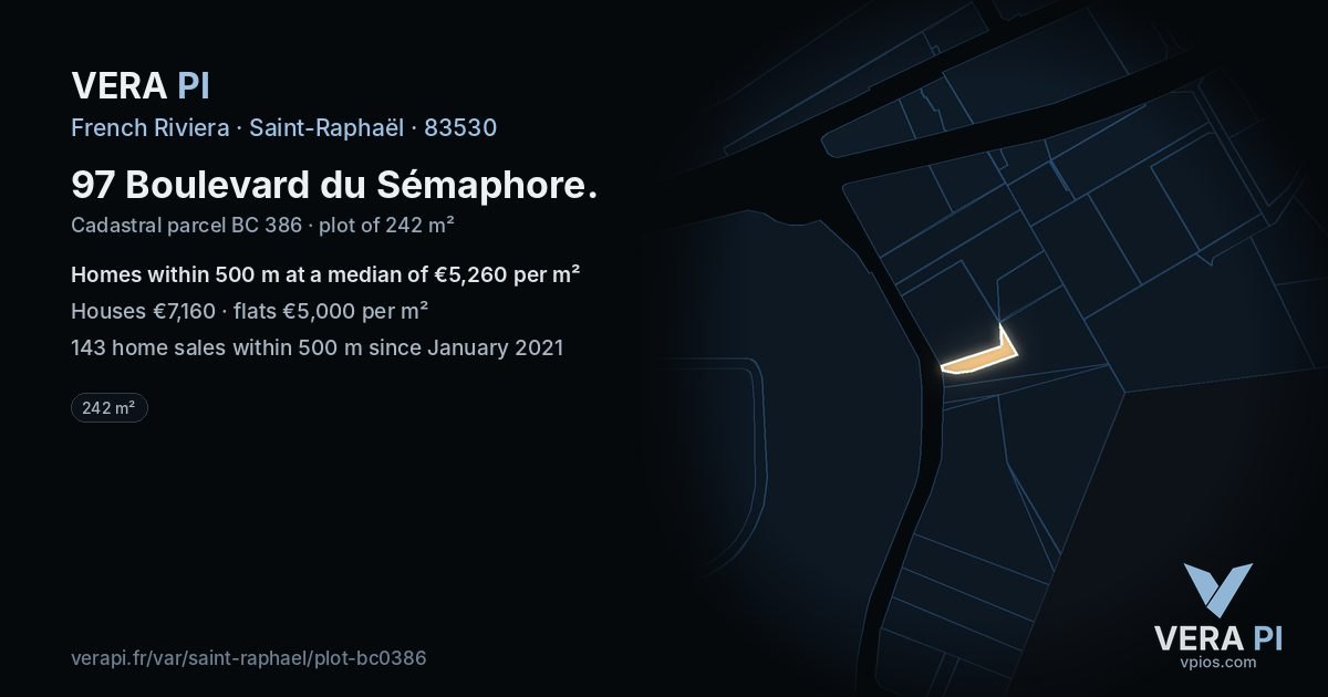 97 Boulevard du Sémaphore, Saint-Raphaël at night – the plot lit, the parcels around coloured by the prices near them