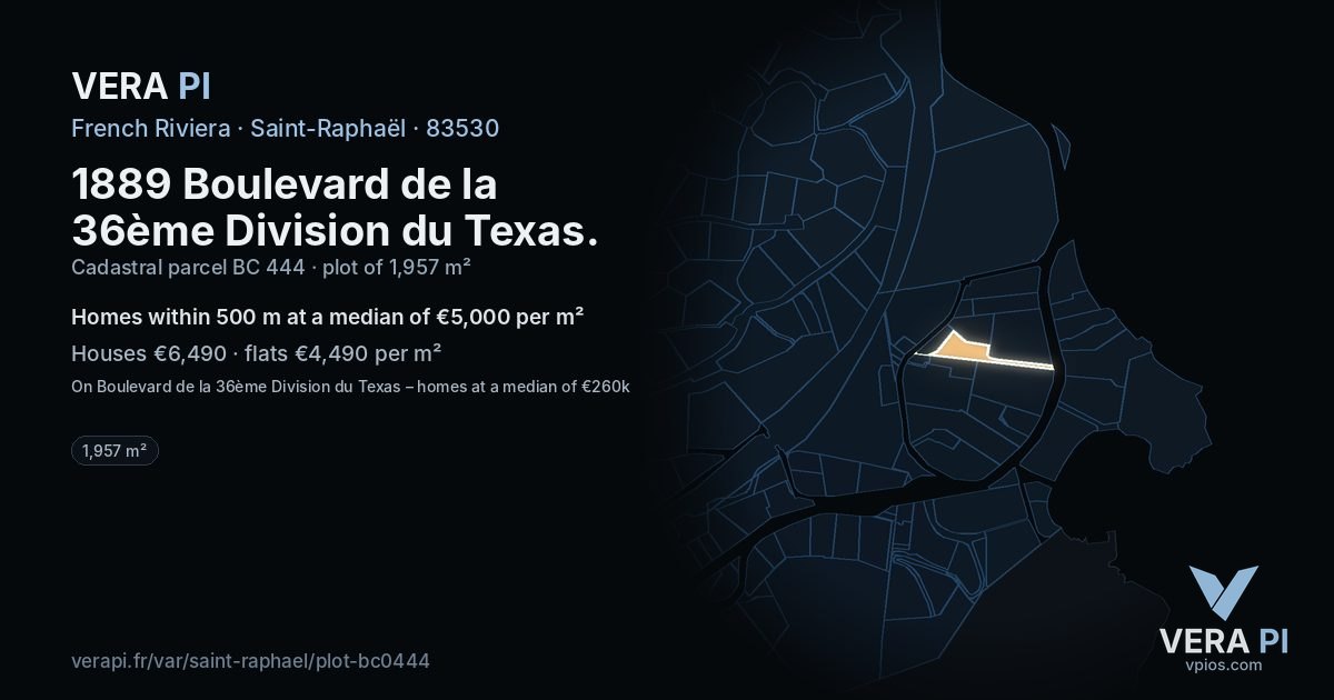1889 Boulevard de la 36ème Division du Texas, Saint-Raphaël at night – the plot lit, the parcels around coloured by the prices near them