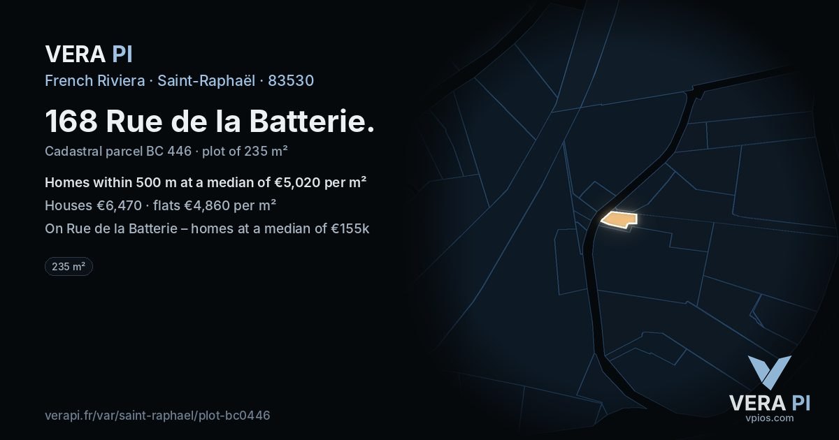 168 Rue de la Batterie, Saint-Raphaël at night – the plot lit, the parcels around coloured by the prices near them